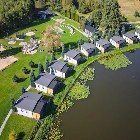 Single-story By The Pond No 1